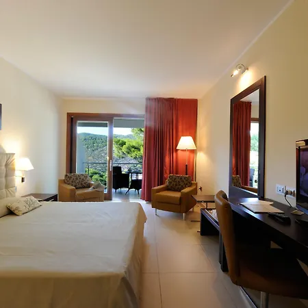 Pugnochiuso Del Faro 4*