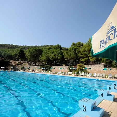 Hotell Pugnochiuso Del Faro 4*